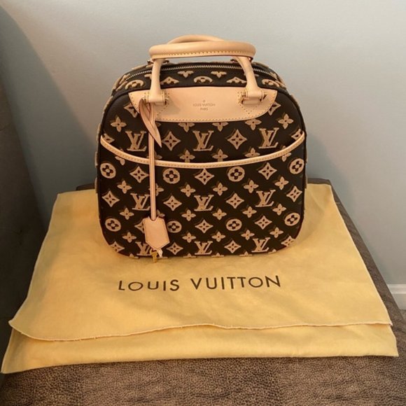 LOUIS VUITTON DEAUVILLE CUBE HANDBAG MONOGRAM TUFFETAGE M40922